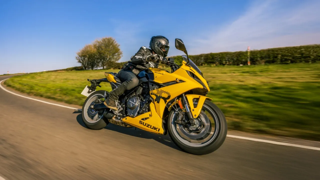 Suzuki GSX-8R: A Powerful Sports Bike With Stunning Design And Thrilling Performance — Complete Guide For India 2025