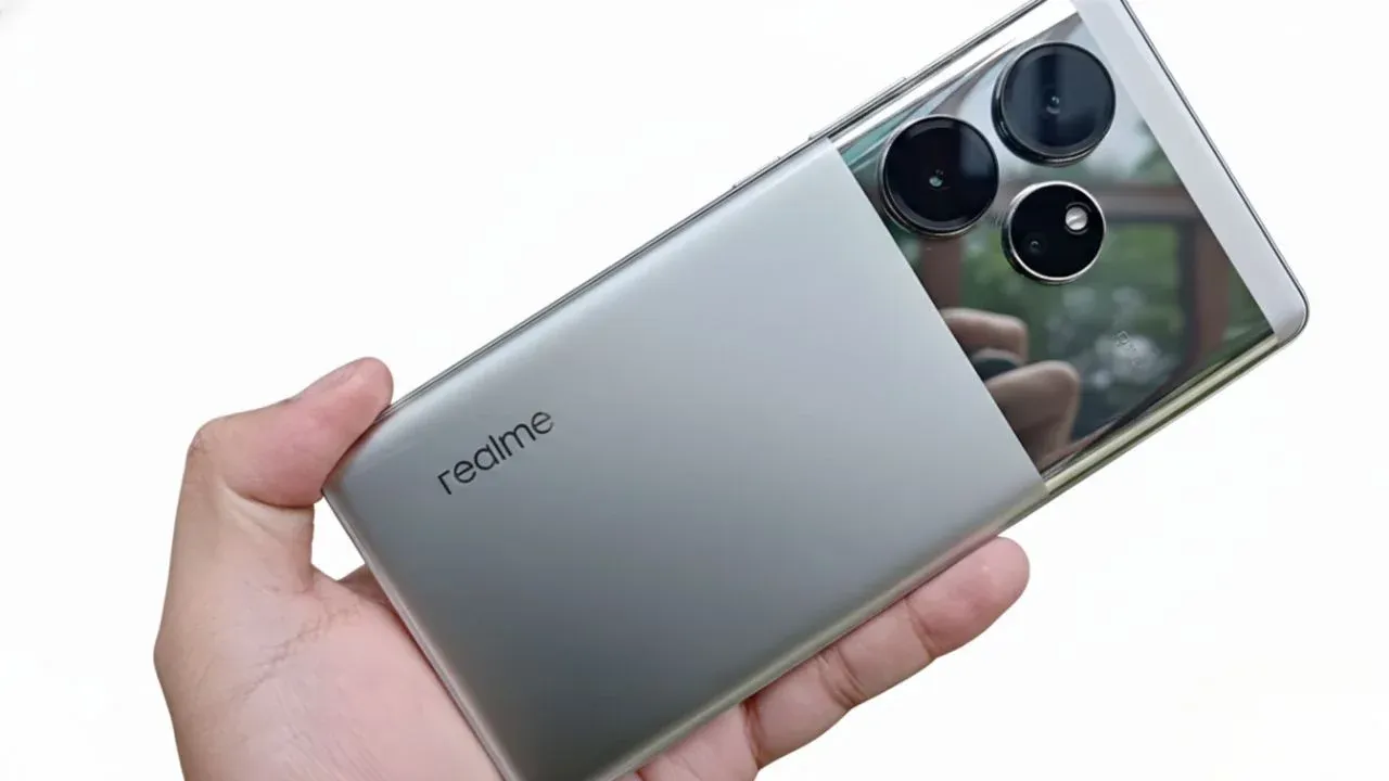 Realme Introduces 5G Powerhouse 2026 with 24GB RAM, Snapdragon Chipset, 8,000mAh Battery & 120W Fast Charging