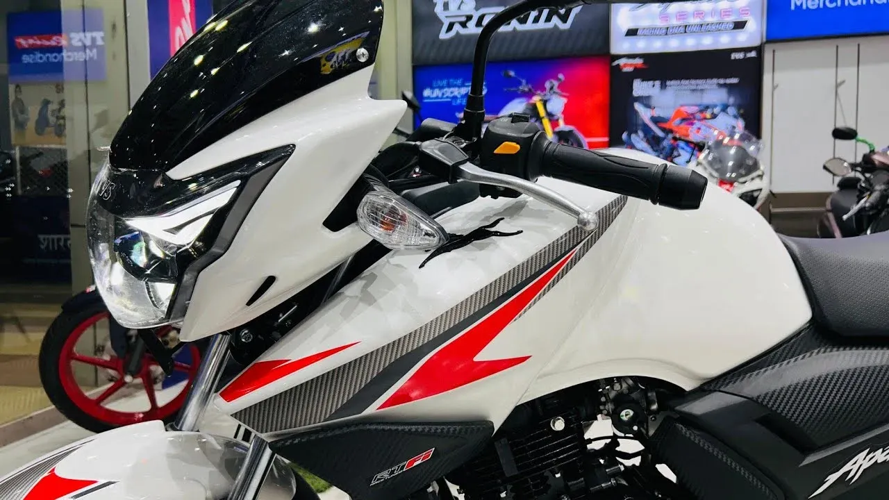 TVS Apache RTR Offers 45 km/l Mileage, Sporty Performance & Starts at ₹1.10 Lakh